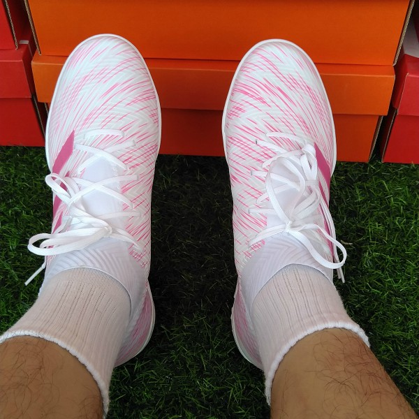 Giày đá bóng Nemeziz 18.3 TF màu hồng trắng - vizeno