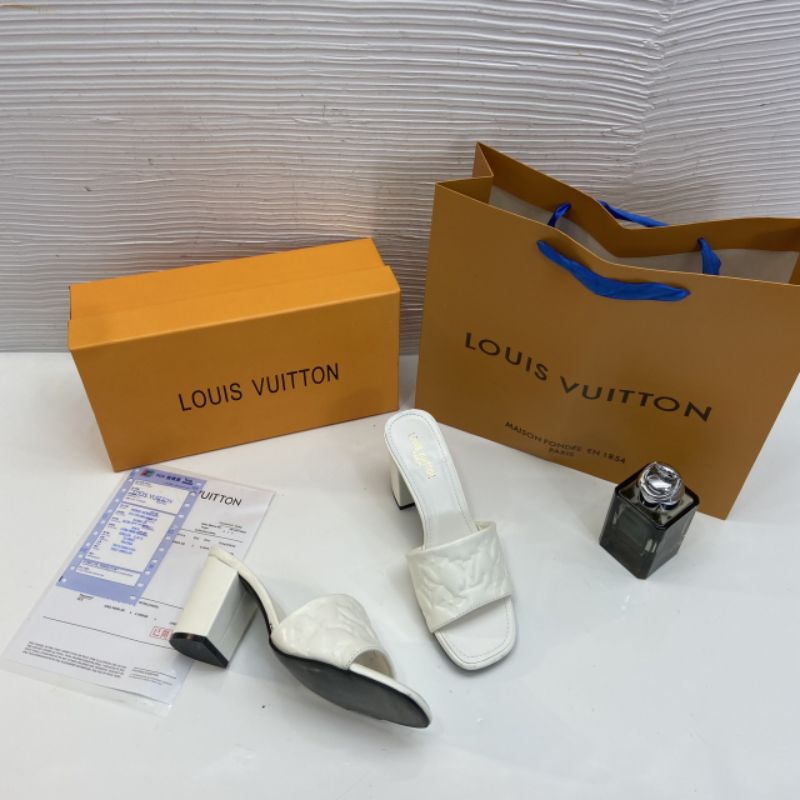 X(ẢNH THẬT) Guốc 8p Gót Vuông Quai Ngang Loại 1 Xịn Da Mềm Êm Fullbox Bill Túi Cao Cấp