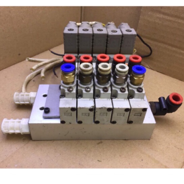 Cụm 5 van 5/2 1 sol hoặc 2 sol 24v cũ xịn rẻ | BigBuy360 - bigbuy360.vn