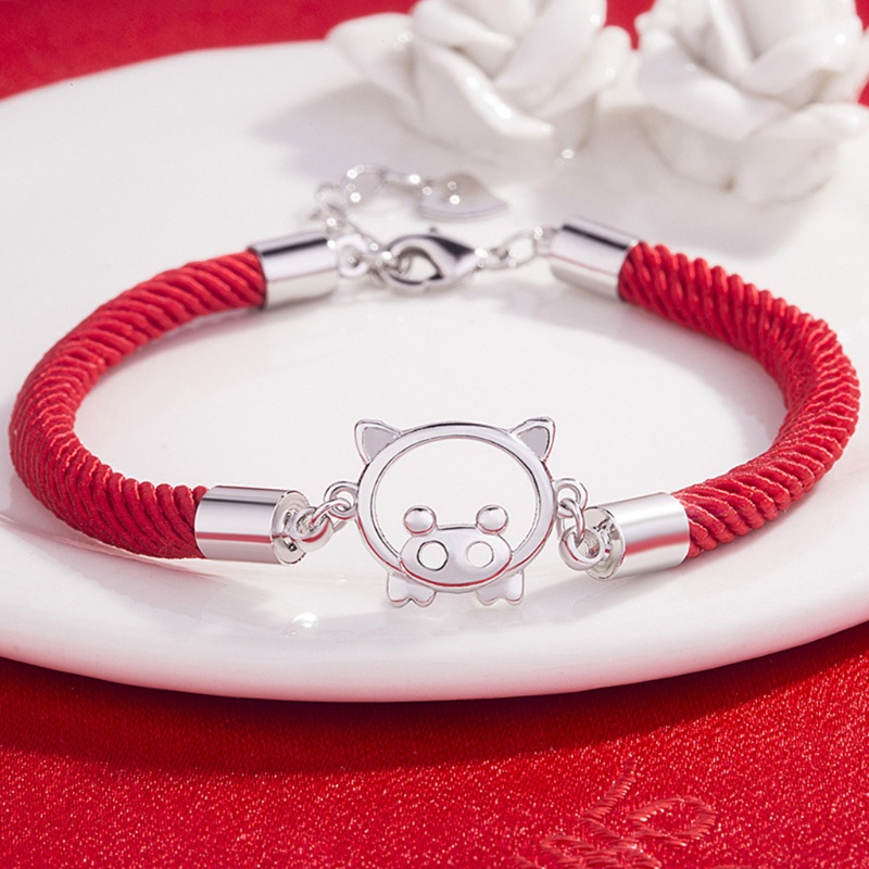 Vòng Tay Dây Đỏ May Mắn Mừng Năm Mới 2019 Chất Lượng Cao