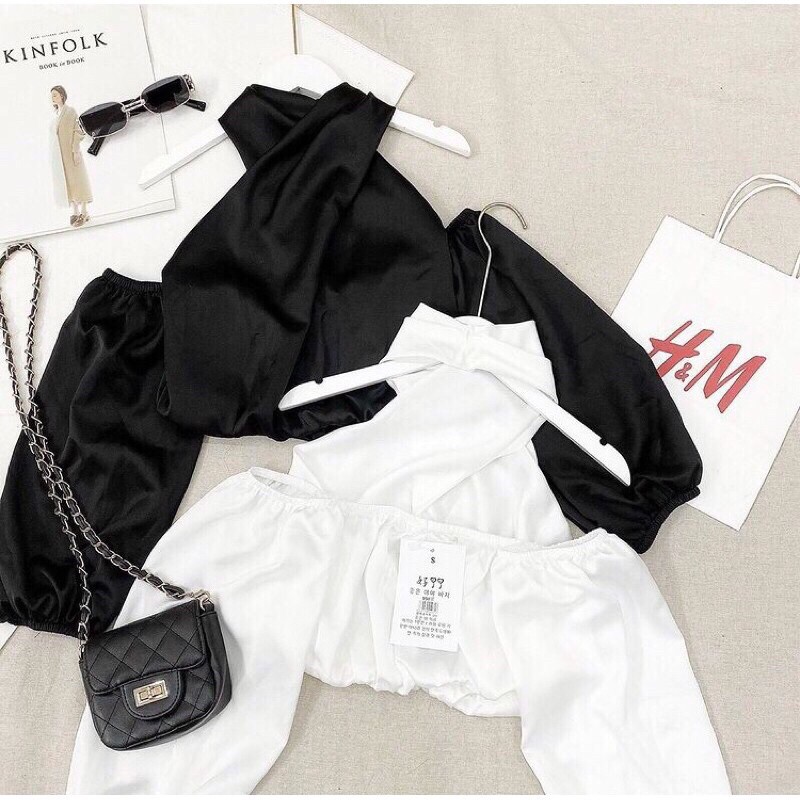 ÁO HỞ VAI <freeship> ÁO NỮ HỞ VAI CROPTOP CỔ CHÉO SIÊU XINH, ÁO LỤA KHÔNG NHĂN ĐEN/TRẮNG💗ÁO CỔ YẾM💗 CROPTOP XINH | BigBuy360 - bigbuy360.vn