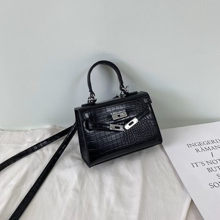 [NEW] Túi da nữ đeo chéo mini vân cá sấu - A238