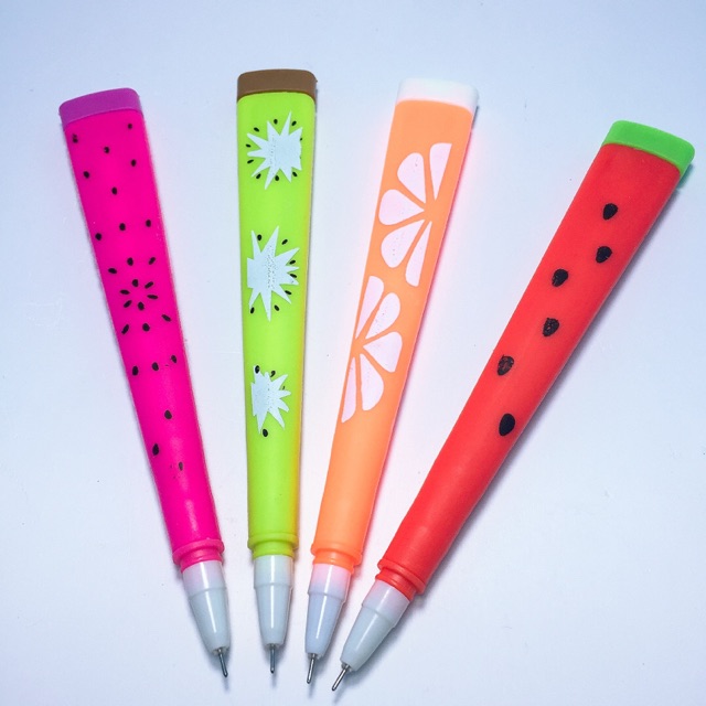 Bút nước xanh trái cây