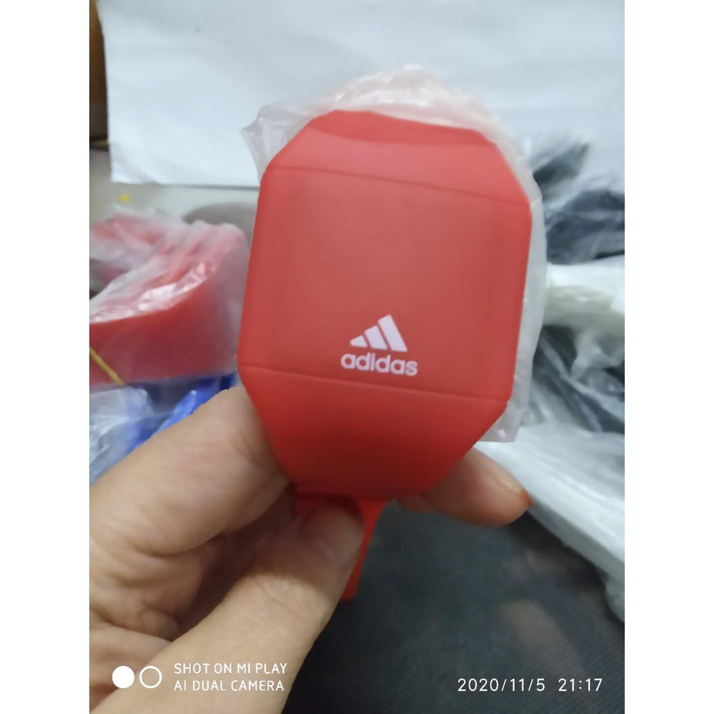 ADIDAS Đồng Hồ Điện Tử Thể Thao Chống Thấm Nước Có Đèn Led Cho Nam