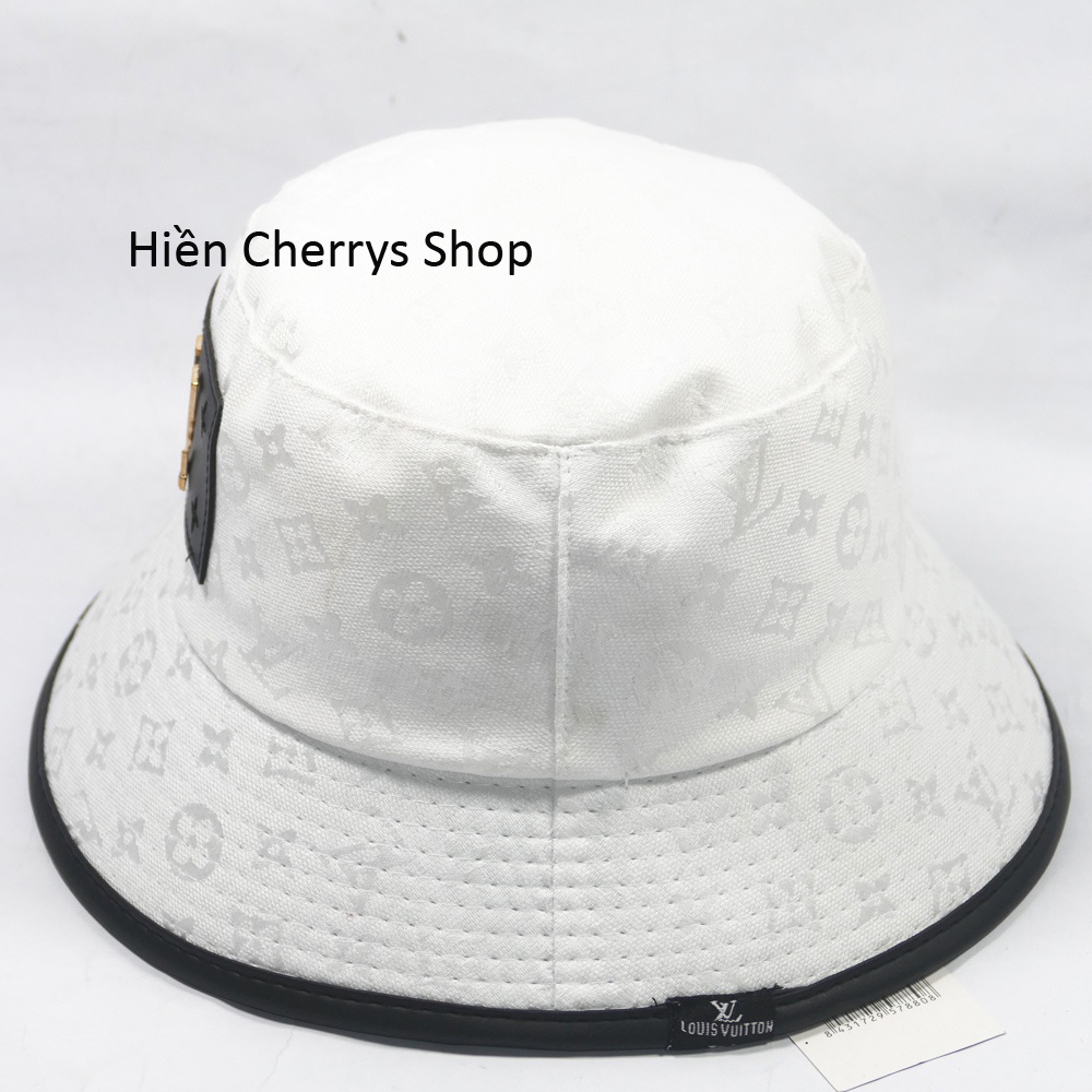 Mũ Bucket, Nón Bucket Tai Bèo có mặt da gắn mặt sắt LV nổi bật- Vải Cotton cao cấp phù hợp cả nam và nữ.