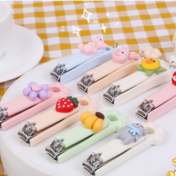 Bấm móng tay nhỏ gọn tiện lợi