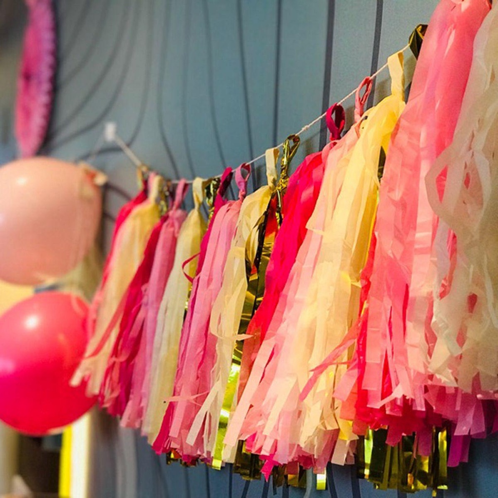 Vòng Hoa Tua Rua Màu Ngà Treo Tường Trang Trí DIY