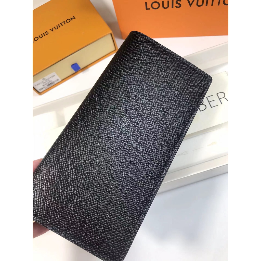 Sẵn sàng giao hàng Ví nam mới của Louis Vuitton LV có hộp M30285