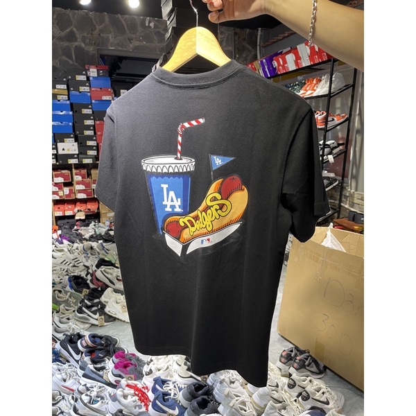 Áo Thun Unisex NEW ERA HOTDOG Chính Hãng 100% – 13715377- ĐEN | BigBuy360 - bigbuy360.vn