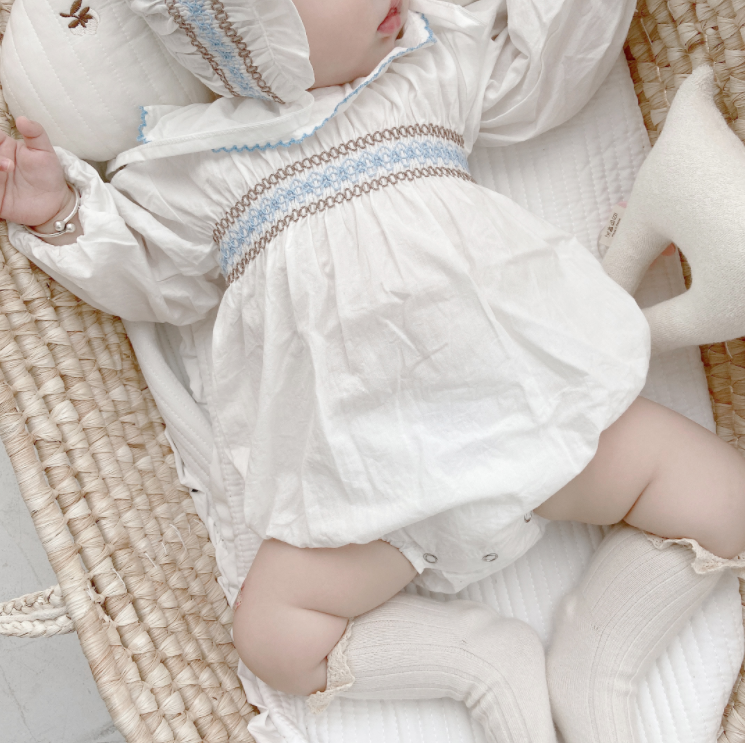 Jumpsuit tay dài họa tiết thêu đáng yêu cho bé gái