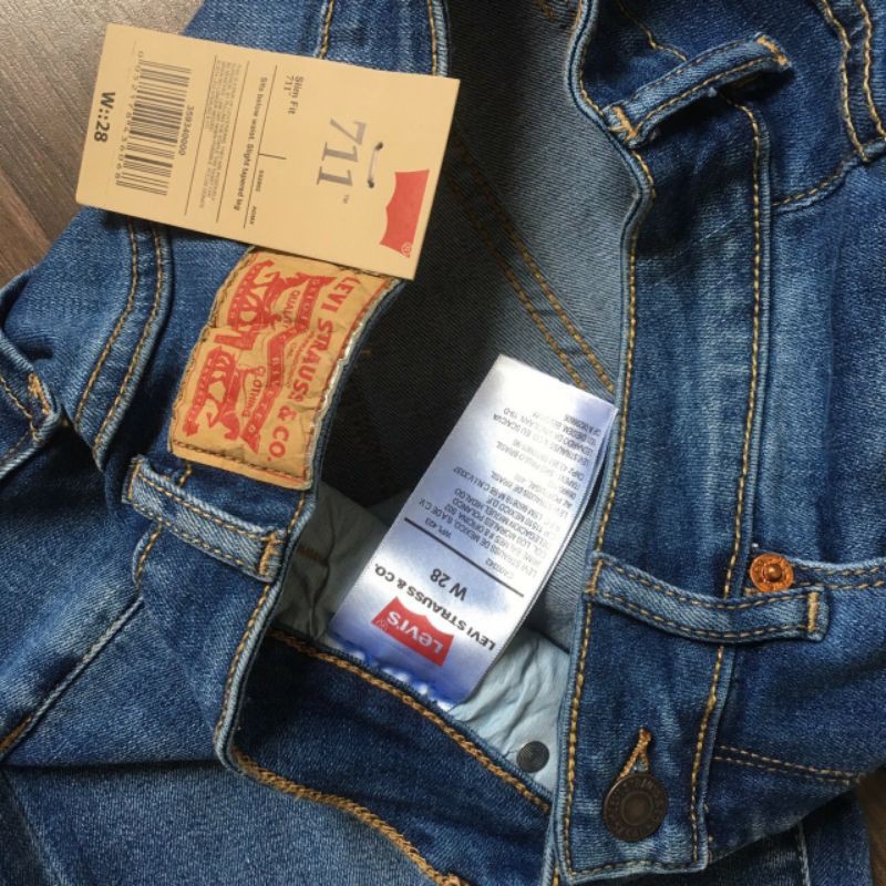 Quần jeans