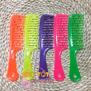 LƯỢC NHỰA CHẢI TÓC