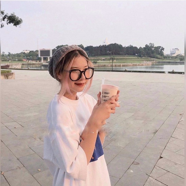 Gọng kính tròn to loại gọng dày hot tiktok | BigBuy360 - bigbuy360.vn