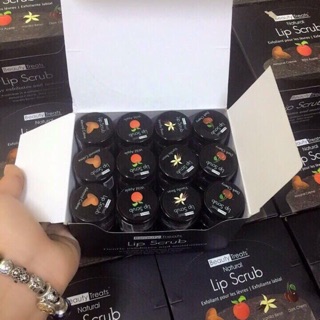 Tẩy da chết môi