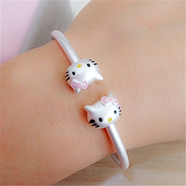 Vòng tay bạc 925 hình Hello Kitty xinh xắn