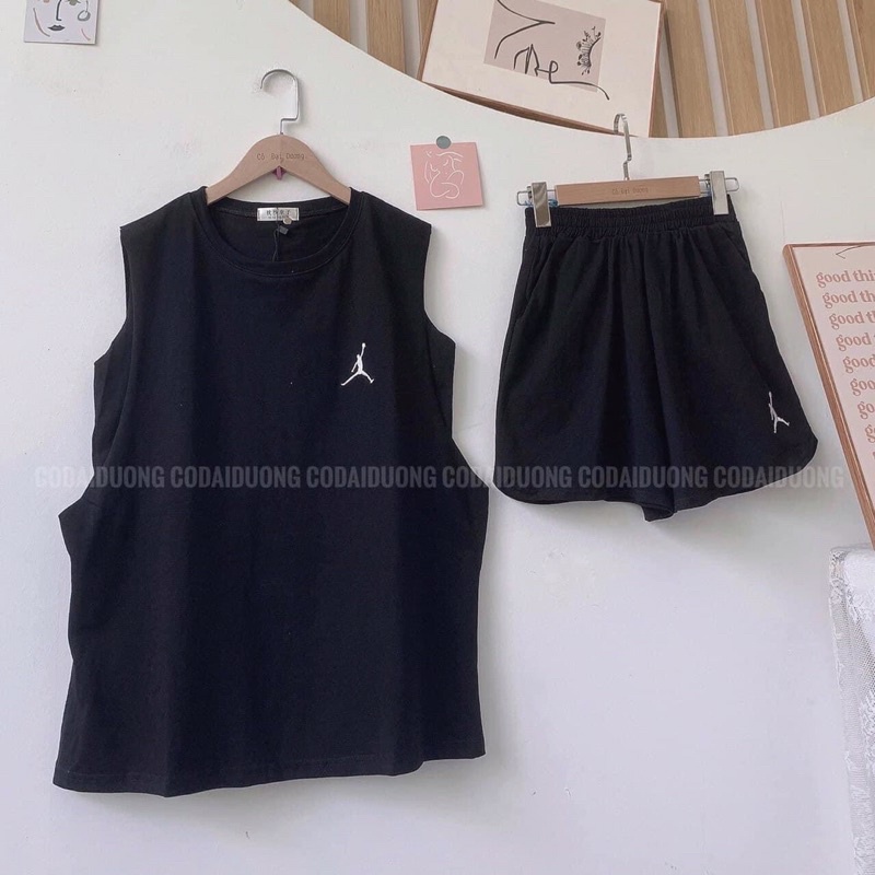 Set bộ tank top thể thao vừa thoáng vừa cá tính cờ rớt nhìn cái mê luôn | BigBuy360 - bigbuy360.vn