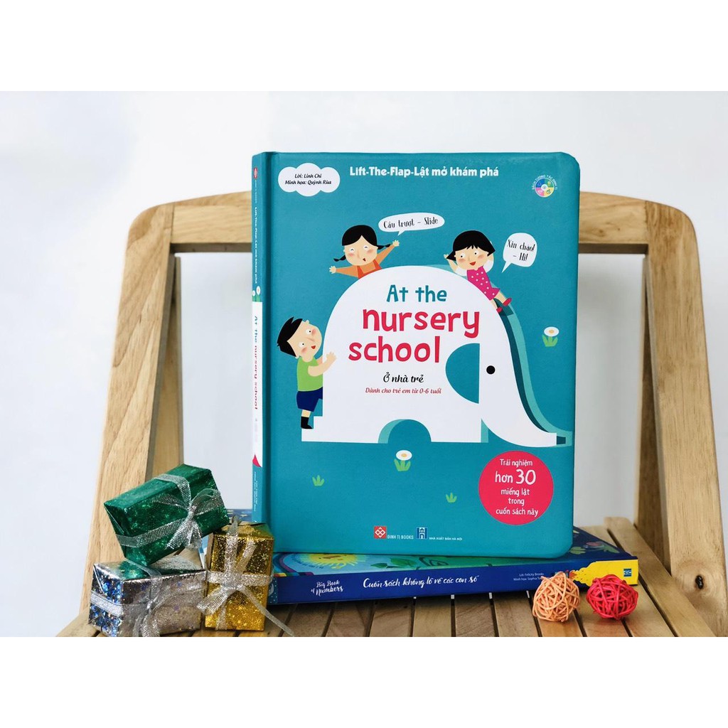 [Mã LIFEMALL995 giảm 10% đơn 99K] Sách Lift-the-flap- Lật mở khám phá - At the nursery school - Ở nhà trẻ