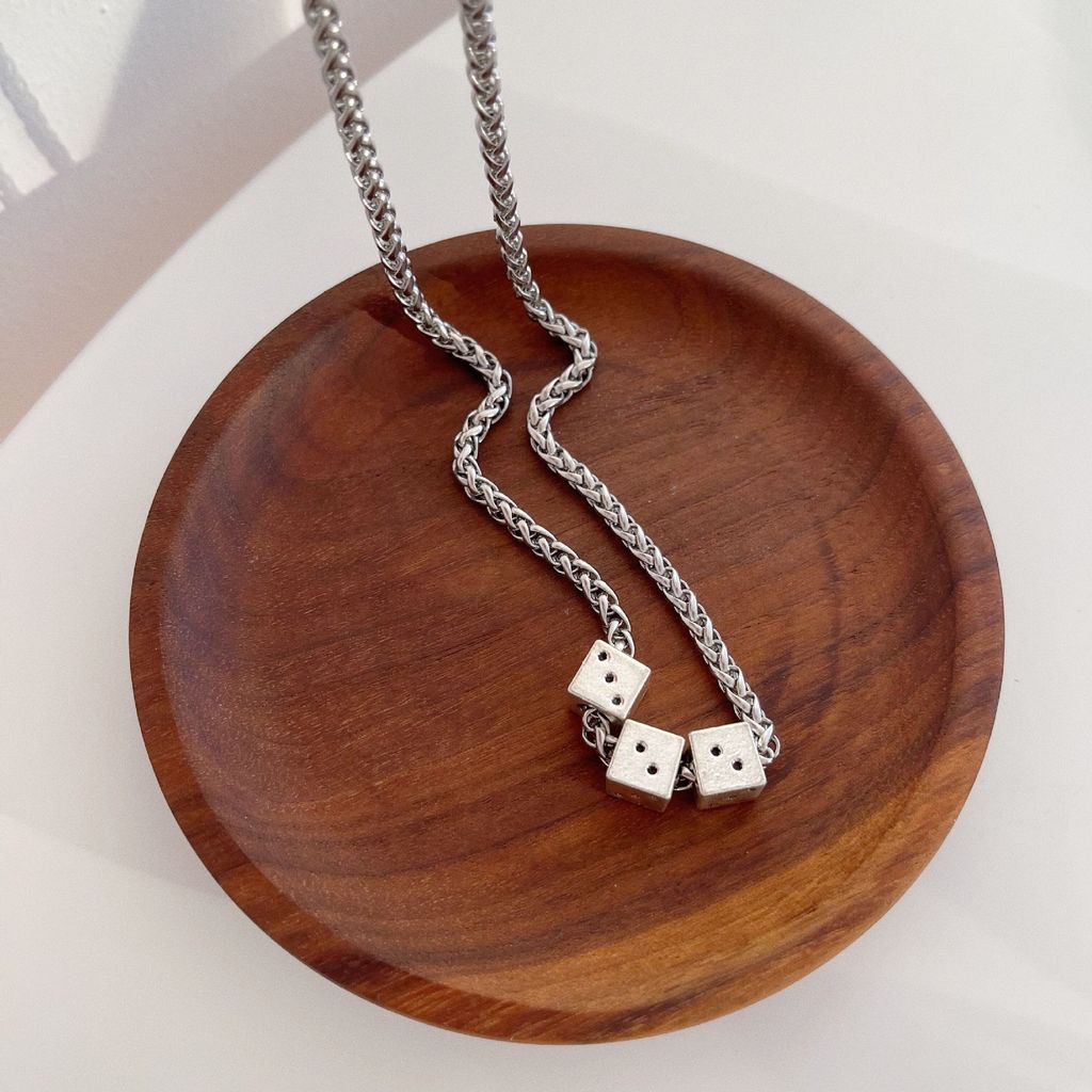 Vòng cổ Hình Xúc Xắc Phong Cách Hip Hop Thời Trang