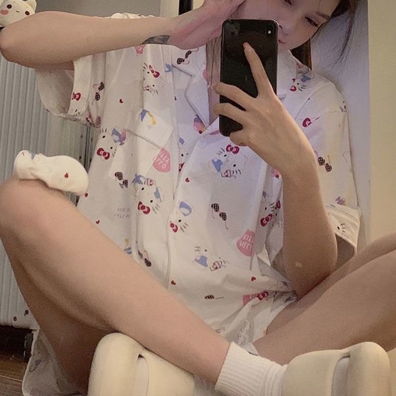 Bộ Đồ Ngủ Ngắn Tay Họa Tiết Hello Kitty Phong Cách Nhật Bản Cho Nữ