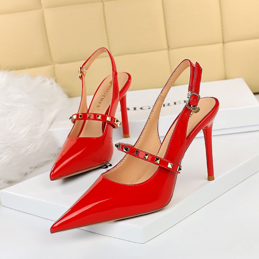 Giày cao gót quai đinh da bóng 1932-6