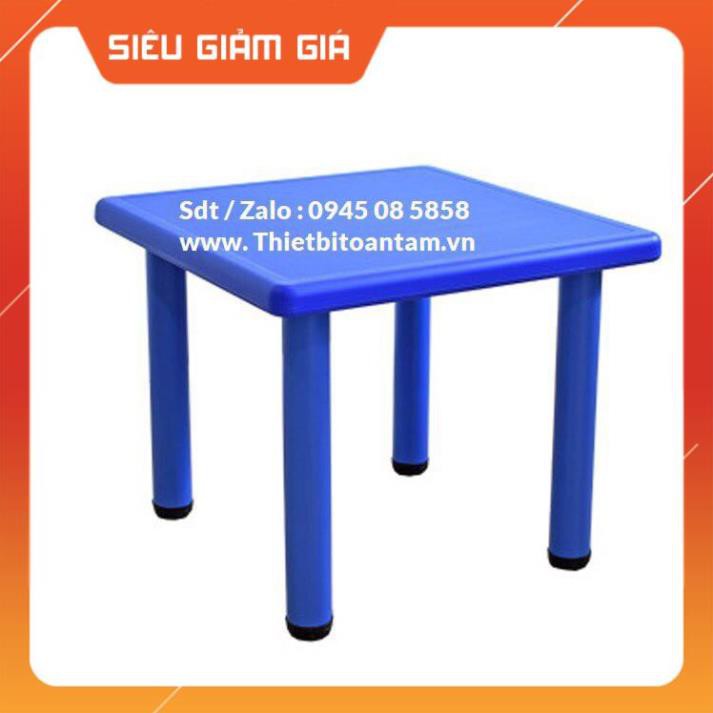 COMBO 1 Bàn nhập khẩu + 3 Ghế nhựa đúc trẻ em