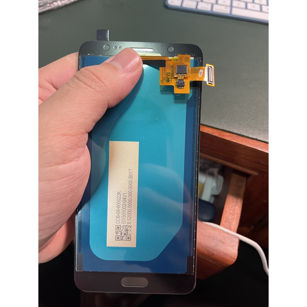 Màn Hình Samsung J510 J5 2016 Tặng Kèm Bộ Sửa 8 Trong 1 Và Keo Dán Màn