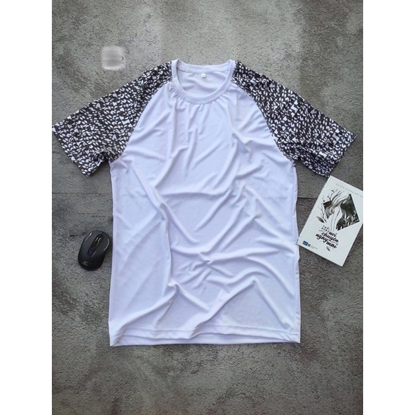 Áo thun tay phối thể thao chất thun lạnh co giãn mặc mát dễ phối đồ.