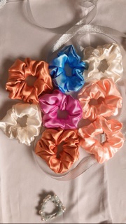 Cột tóc Scrunchies vải phi bóng