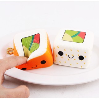 Squishy Sushi Cơm Nắm Vuông