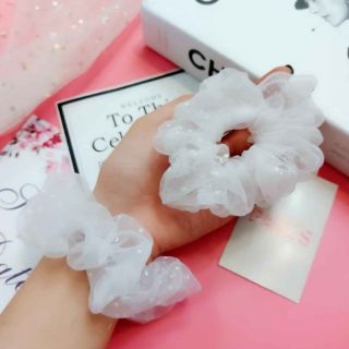 Cột tóc vải Voal Scrunchies chấm bi trắng