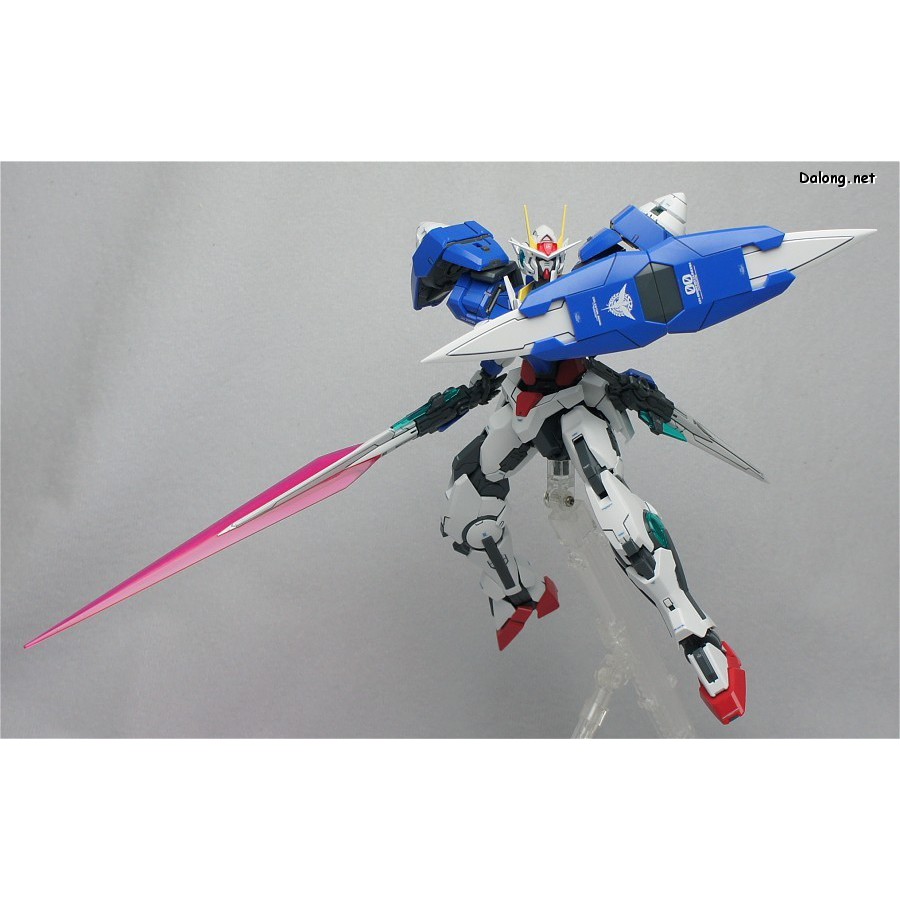 Mô hình lắp ráp MG 1/100 00 Raiser Gundam Bandai