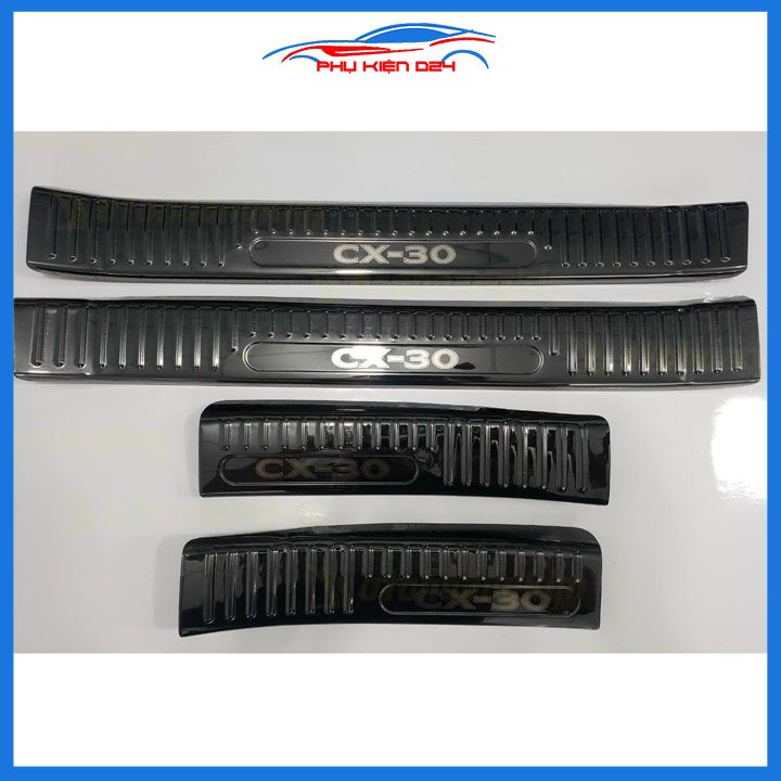 Ốp bậc cửa, nẹp bước chân trong ngoài Mazda CX30 CX-30 2021-2022-2023 vân Titan chống trầy bảo vệ trang trí xe