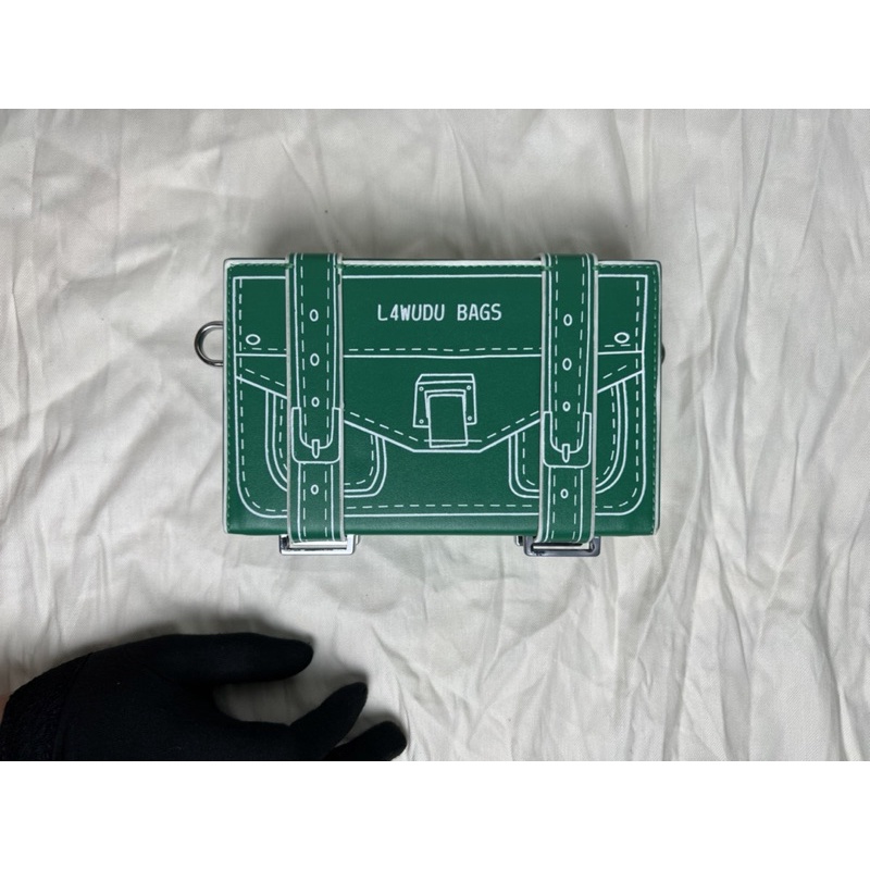 [MENSWEAR ELEGANT FARMER] Túi hộp đeo chéo với thiết kế mới độc lạ phù hợp cho cả Nam &amp; Nữ (1013)