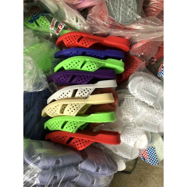 .dép mang trong nhà