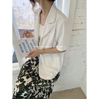 Blazer lụa cài khuy sau A-6907