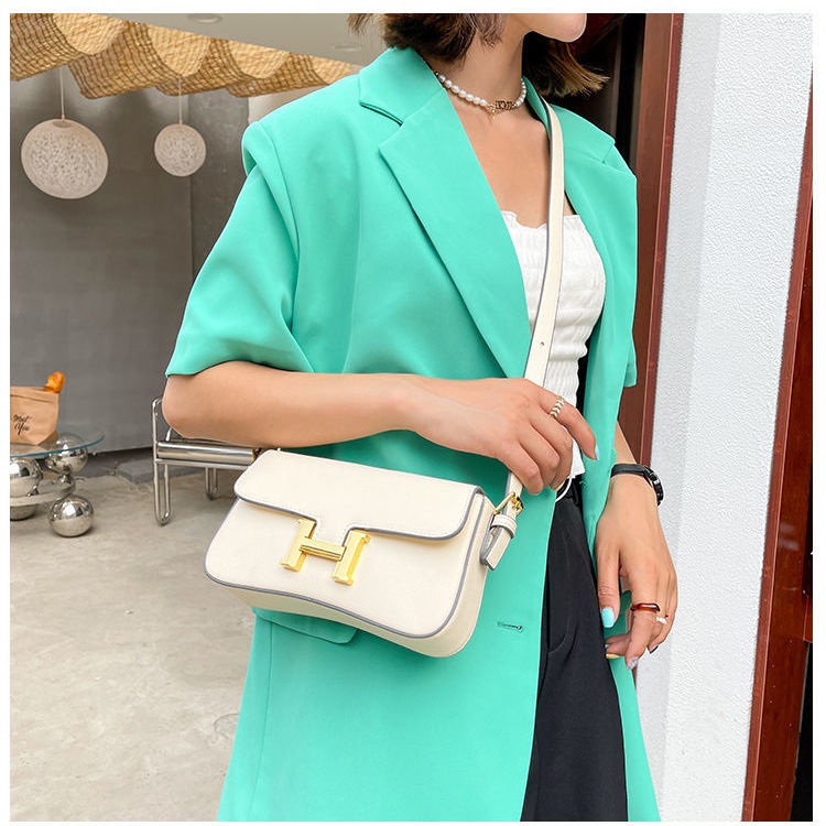 Túi Xách Đeo Chéo Thời Trang Dành Cho Nữ