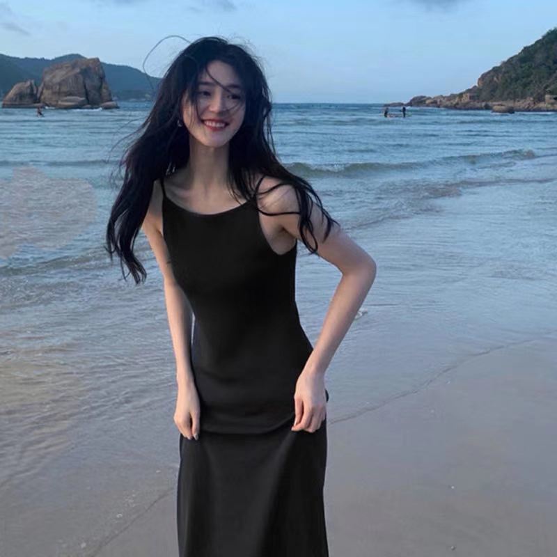 Đầm nữ hai dây dệt kim dáng ôm duyên dáng quyến rũ