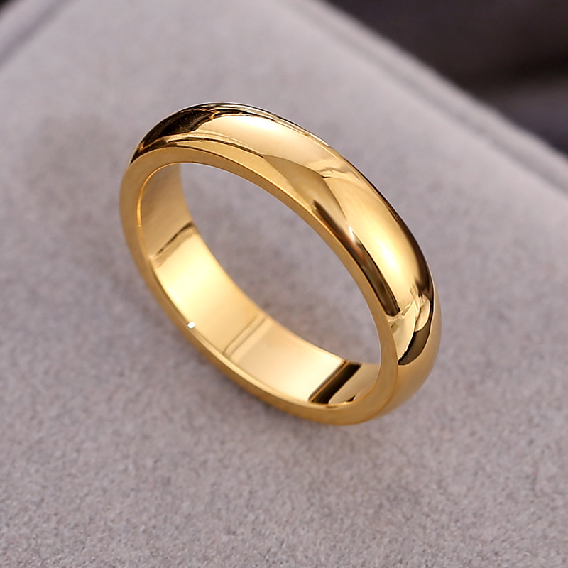The simple explosive style polishes the ring with steel, the gold ring with full personality of European foreign trade.