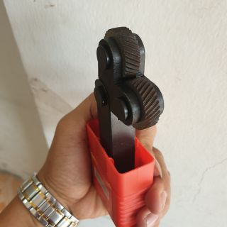 Lăn nhám đôi cán 20mm lăn ra hình caro