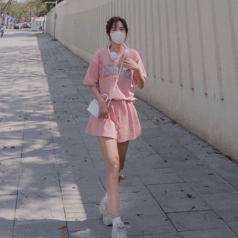 Set áo phông cộc tay kèm quần đùi cộc HOPE nữ - Bộ thun form rộng tay lỡ mix quần short suông trơn, HOT TREND