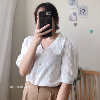Áo thô trắng cổ sen