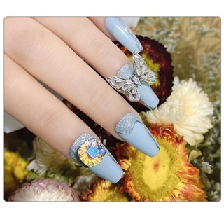 Đá khối nail gắn móng