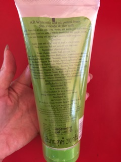 sữa rủa mặt bơ thái