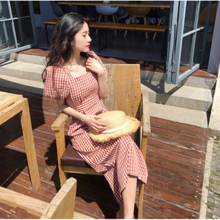 | VÁY ĐẦM KẺ SỌC CA RÔ CỔ VUÔNG TAY BỒNG THẮT EO