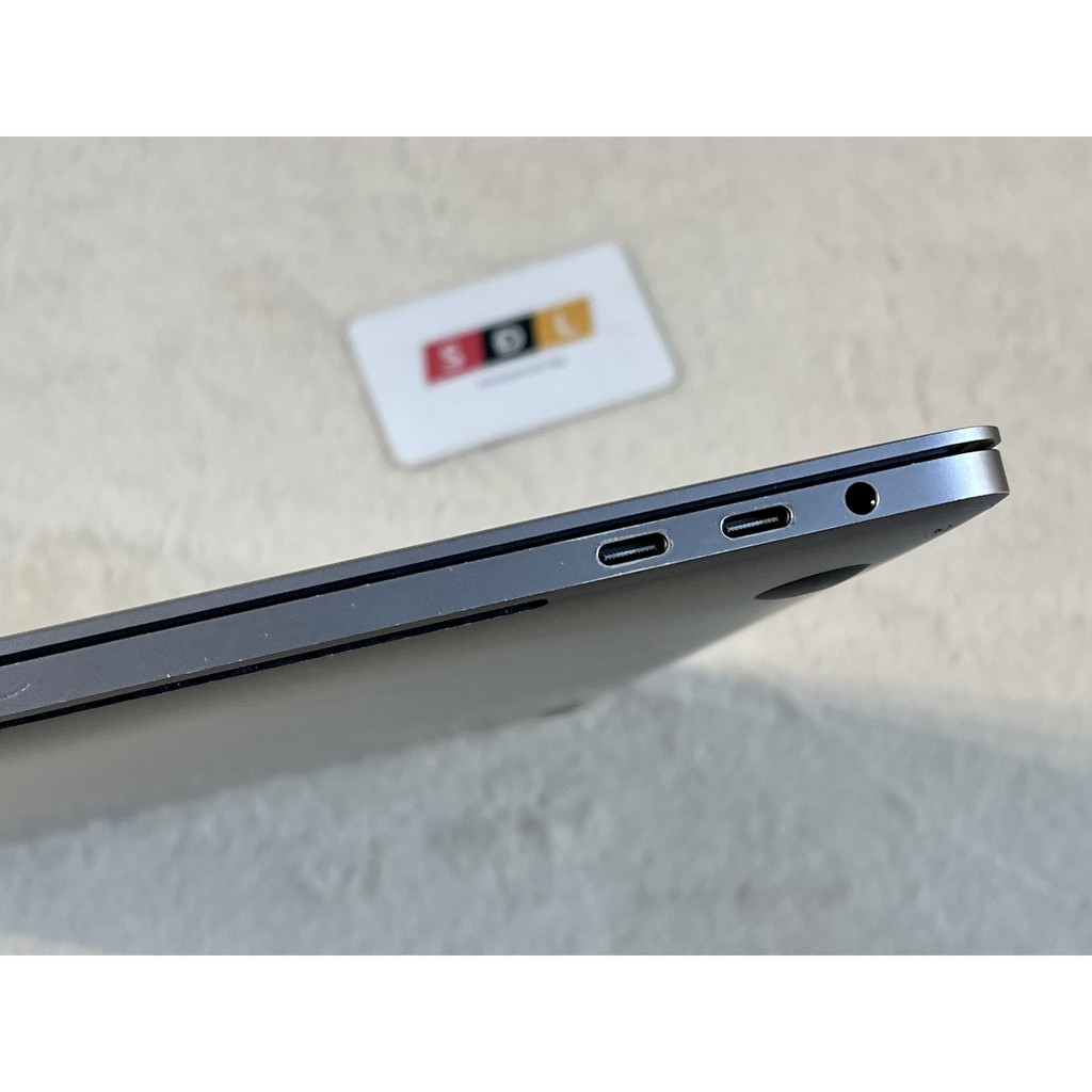 Máy tính MacBook Pro (15-inch, 2016) Quad-core i7 2.6 GHz/ RAM 16GB / SSD 256GB FLH32 | BigBuy360 - bigbuy360.vn