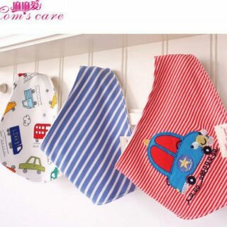 Sét 3 yếm MOMCARE cho bé