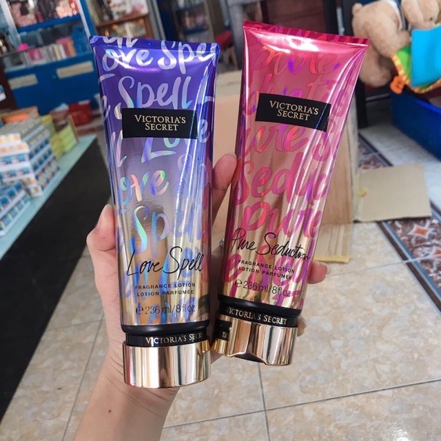 SỮA DƯỠNG THỂ VICTORIA SECRET 236ml giao ngẫu nhiên