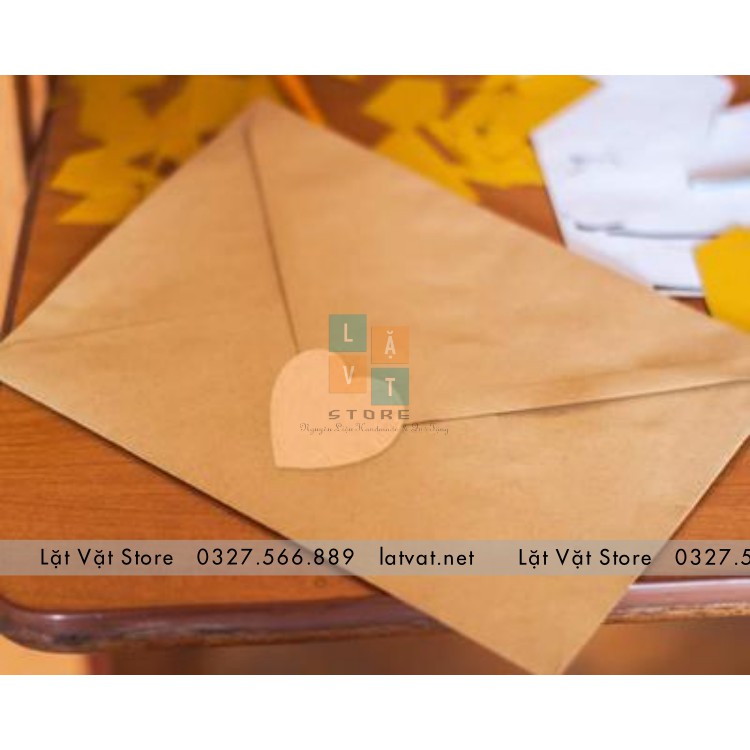 Tem dán trơn màu kraft hình trái tim 500 tem/cuộn