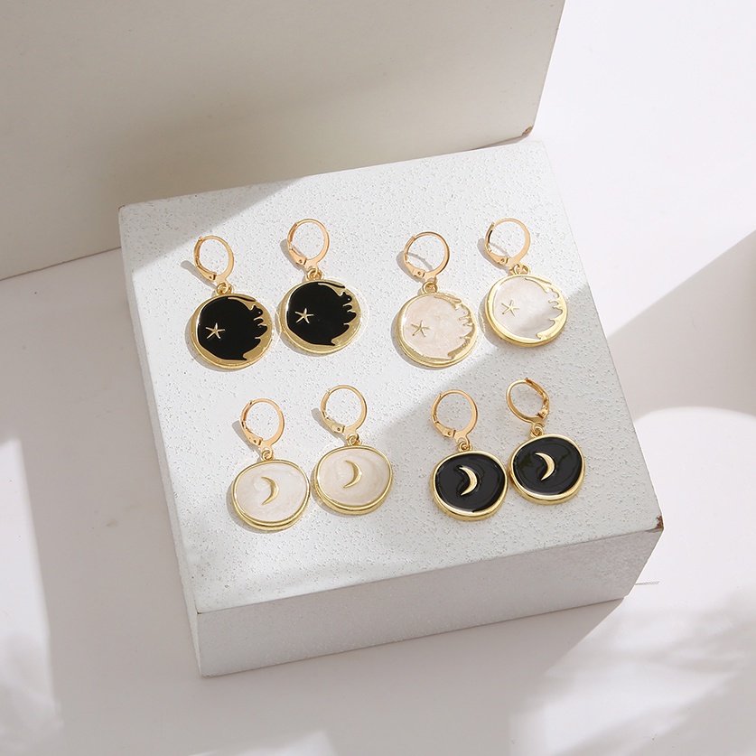 Bông tai hình tròn phối mặt trăng ngôi sao thời trang cho nữ
