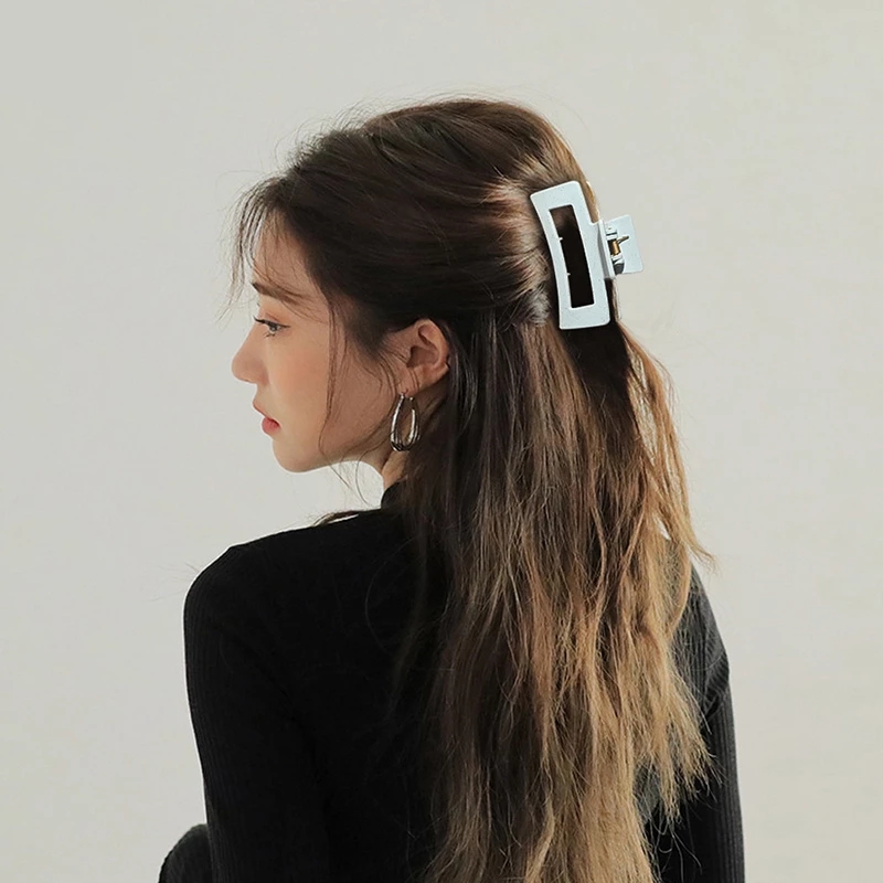 Temperament Solid Leopard Print Large Size Square Crab Hollow Clip / Simple Elegant Geometric Acrylic Hair Clip Girls Hairpins